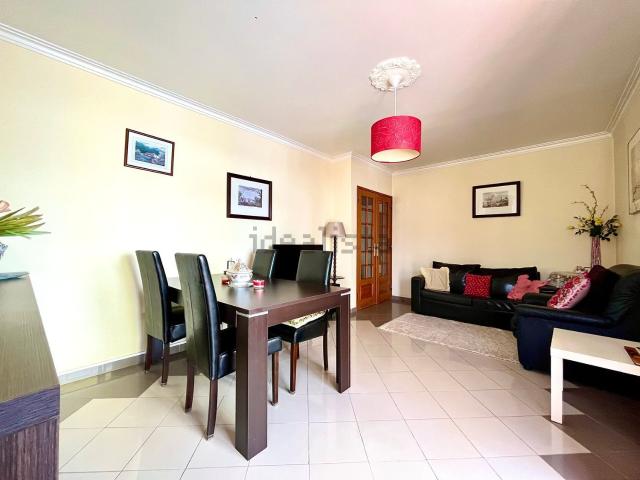 Apartamento venda em Almada, Setúbal