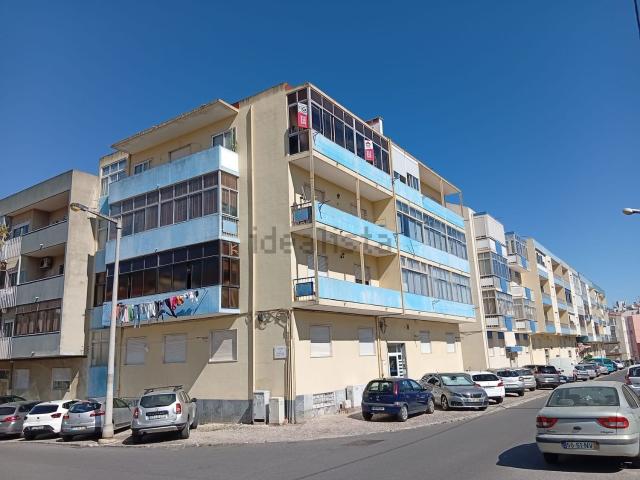Apartamento venda em Santo António do Laranjeiro, Almada