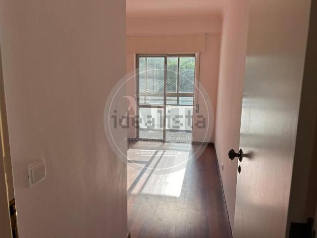 Apartamento alugar em Quinta do Ministro, Almada