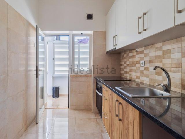 Apartamento venda em Santo António do Laranjeiro, Almada
