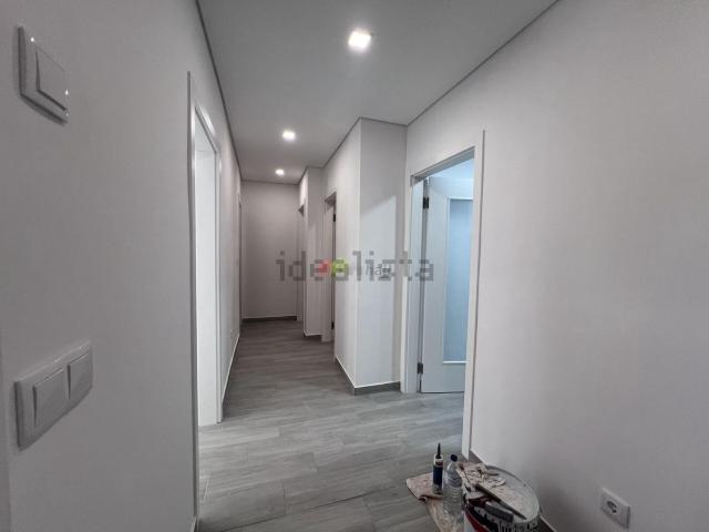 Apartamento venda em Santo António do Laranjeiro, Almada