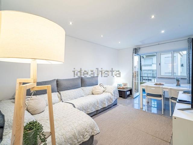 Apartamento venda em Alembrança, Almada