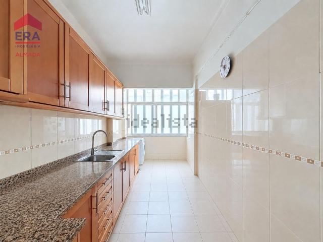 Apartamento venda em Quinta do Janeiro, Almada