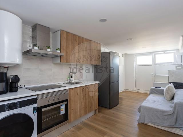 Apartamento alugar em Alembrança, Almada