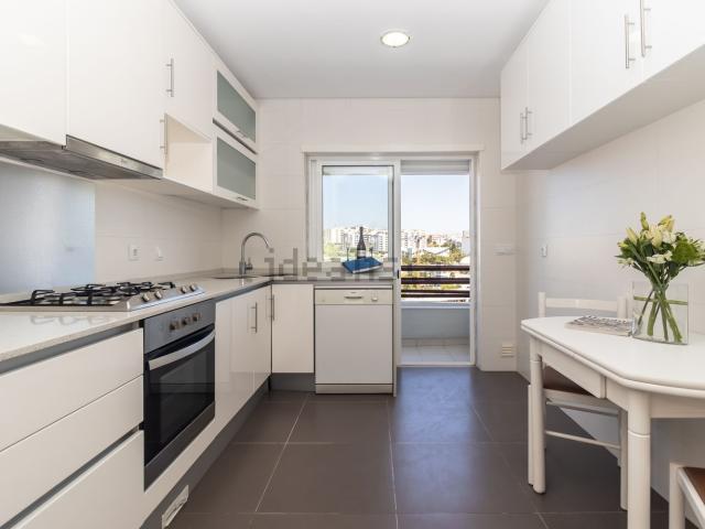 Apartamento venda em Chegadinho, Almada