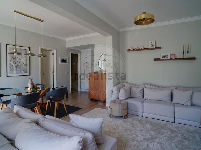 Apartamento venda em Alembrança, Almada
