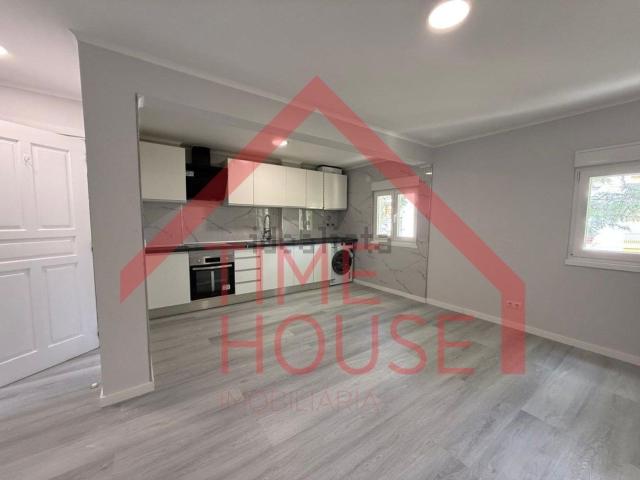Apartamento venda em Almada, Setúbal
