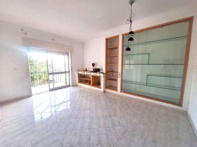 Apartamento venda em Almada, Setúbal