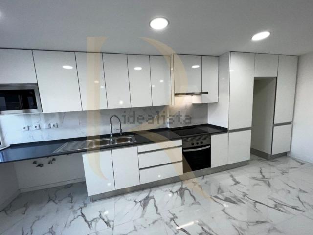 Apartamento venda em Almada, Setúbal