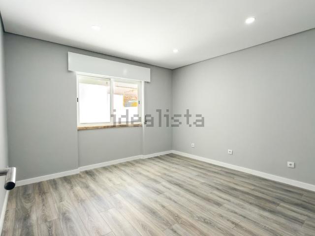 Apartamento venda em Alto da Ponte, Almada