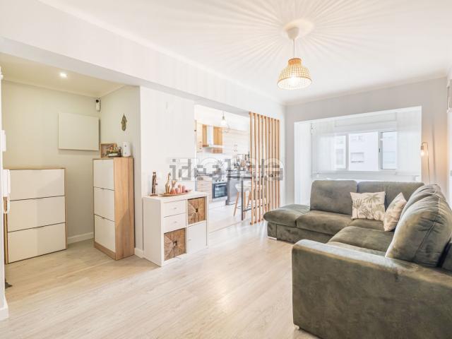 Apartamento venda em Alto da Ponte, Almada