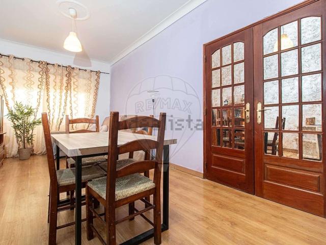 Apartamento venda em Almada, Setúbal