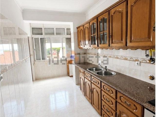 Apartamento alugar em Quinta do Janeiro, Almada
