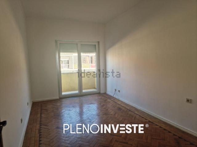 Apartamento venda em Alembrança, Almada