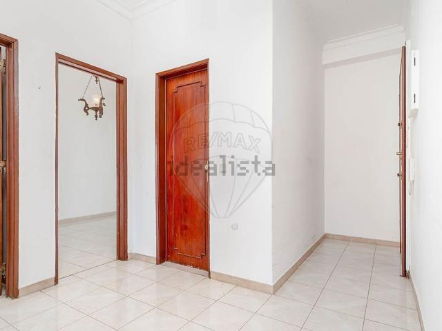 Apartamento venda em Chegadinho, Almada
