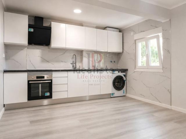 Apartamento venda em Almada, Setúbal