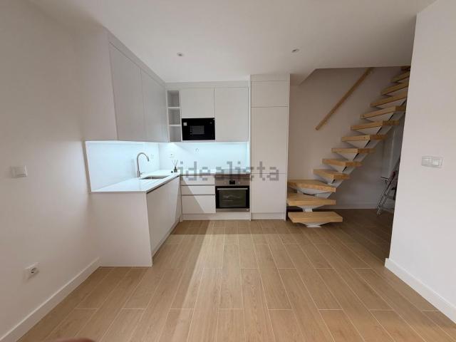 Duplex venda em Almada, Setúbal