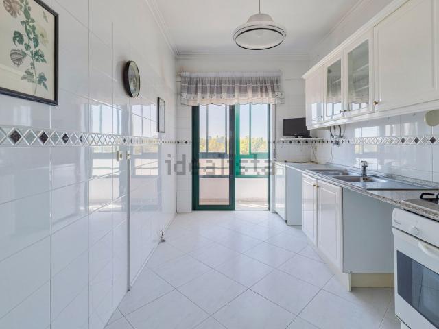 Apartamento venda em Almada, Setúbal