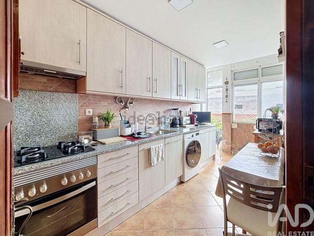 Apartamento venda em Alembrança, Almada