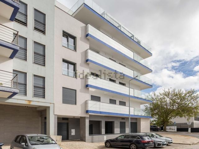 Apartamento venda em Chegadinho, Almada