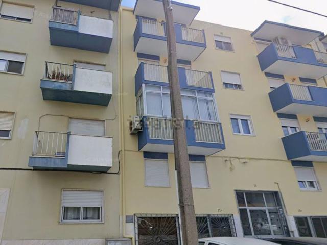 Apartamento venda em Alembrança, Almada