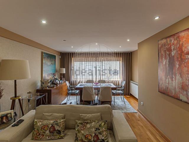 Apartamento venda em Porto