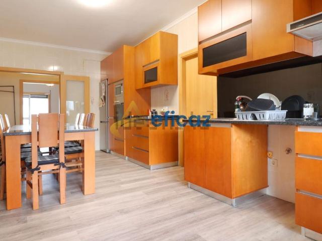 Apartamento venda em Lousada, Porto