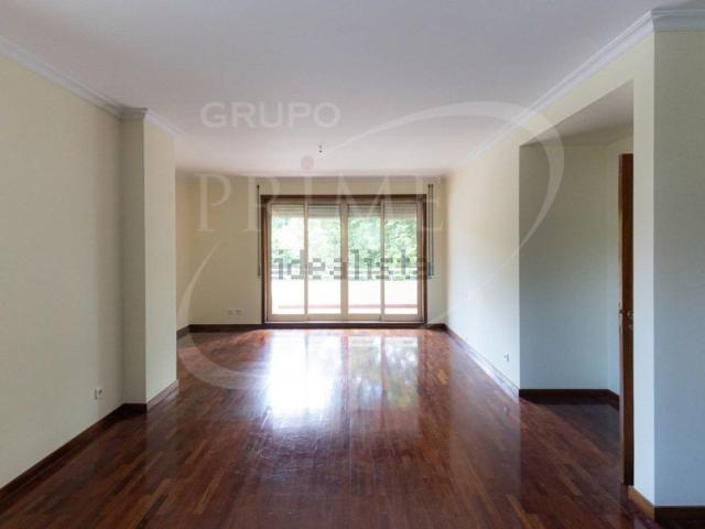 Apartamento alugar em Porto, Lordelo Do Ouro