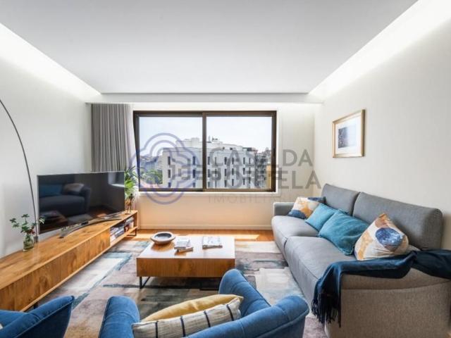 Apartamento alugar em Porto, Lordelo Do Ouro