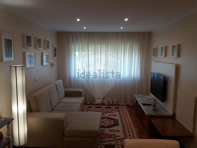 Apartamento alugar em Porto, Lordelo Do Ouro