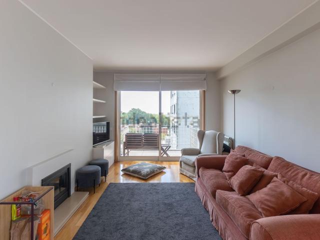 Apartamento alugar em Porto, Lordelo Do Ouro