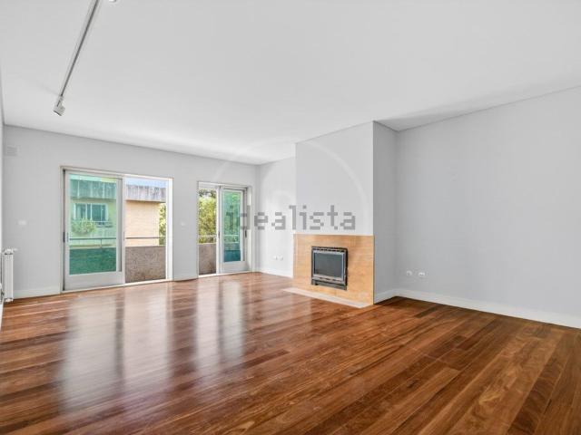 Apartamento venda em Porto, Lordelo Do Ouro
