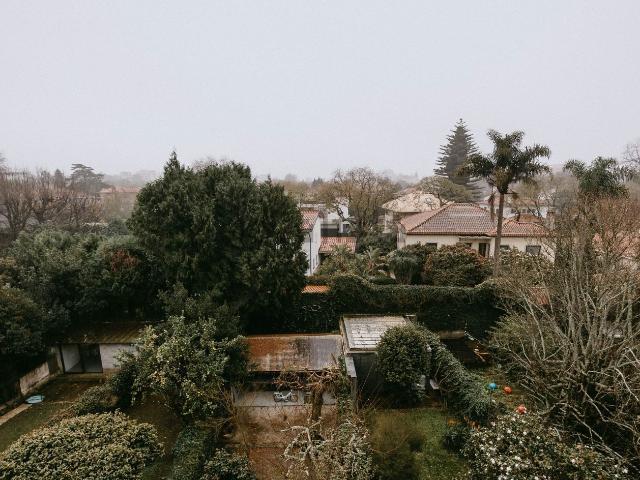 Casa venda em Porto, Lordelo Do Ouro