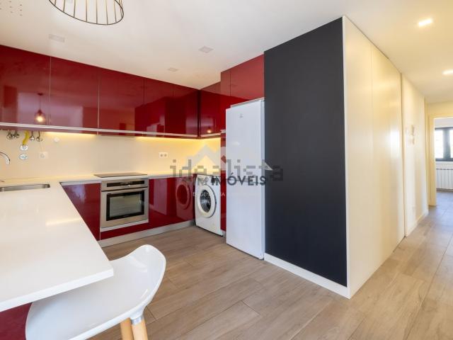 Apartamento alugar em Porto, Lordelo Do Ouro