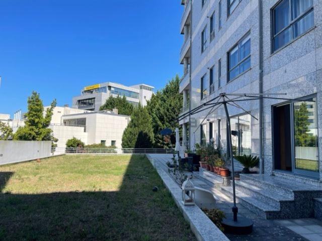 Apartamento alugar em Porto, Lordelo Do Ouro