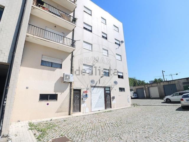 Apartamento venda em Peneuque, Lousada