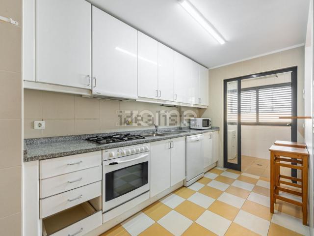 Apartamento venda em Porto, Lordelo Do Ouro