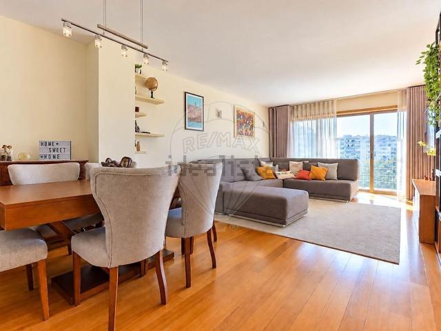 Apartamento venda em Mouteira, Porto