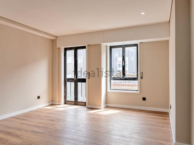 Apartamento venda em Porto, Lordelo Do Ouro