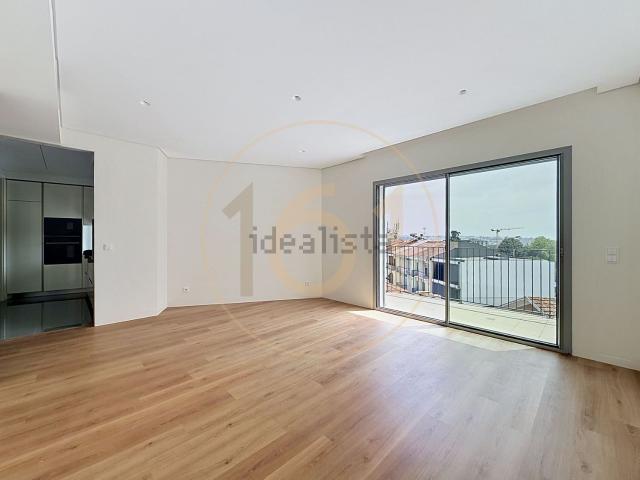 Apartamento alugar em Porto, Lordelo Do Ouro