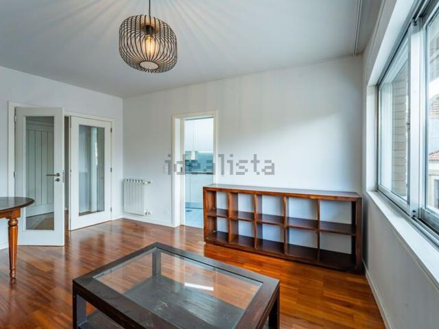 Apartamento alugar em Porto, Lordelo Do Ouro