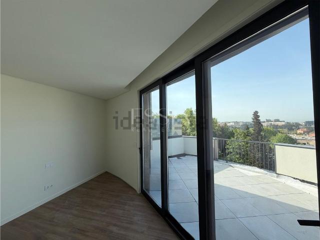 Apartamento venda em Porto, Lordelo Do Ouro