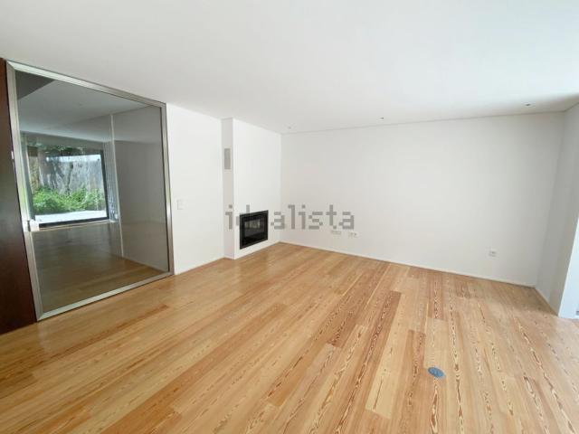 Duplex venda em Porto, Lordelo Do Ouro