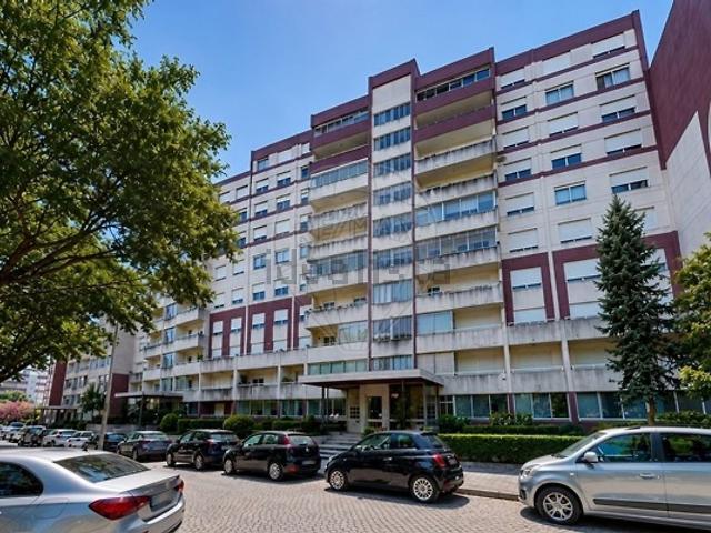 Apartamento venda em Porto, Lordelo Do Ouro