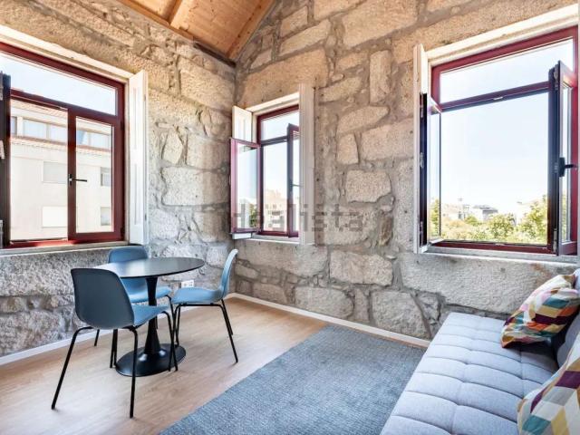 Apartamento alugar em Porto, Lordelo Do Ouro
