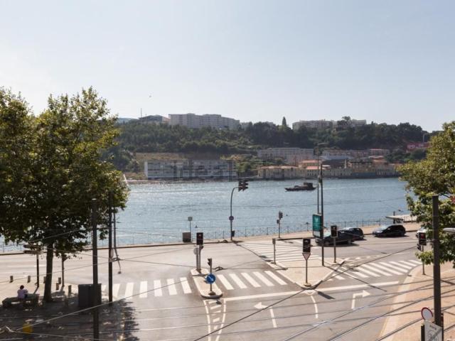 Apartamento alugar em Porto, Lordelo Do Ouro
