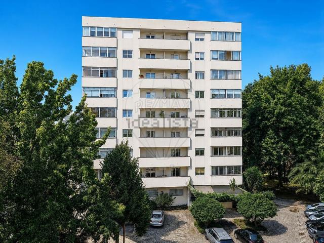 Apartamento alugar em Porto, Lordelo Do Ouro