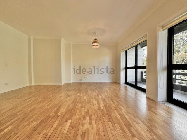 Apartamento alugar em Porto, Lordelo Do Ouro
