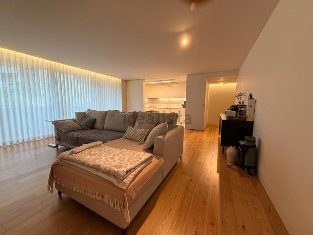 Apartamento venda em Porto, Lordelo Do Ouro