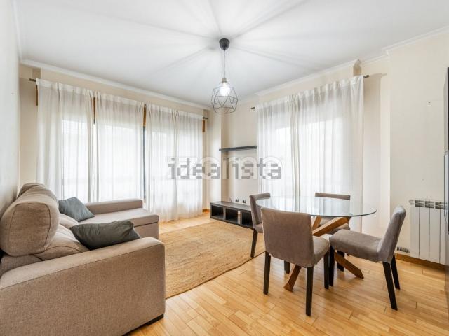Apartamento alugar em Porto, Lordelo Do Ouro